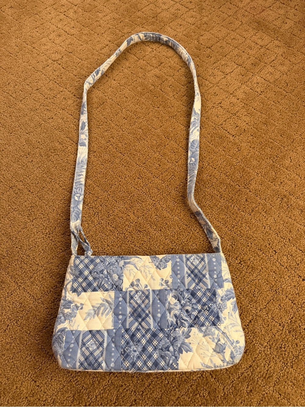 Vintage Vera Bradley Blue Toile Quilted Patchwork Shoulder Bag